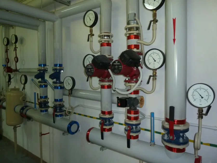 Armatura i urządzenia pomiarowe instalacji